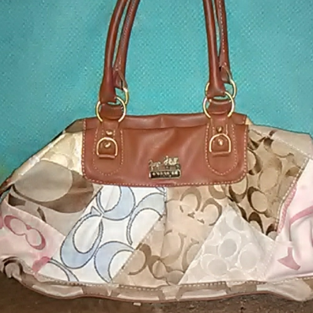 Gently used coach purse